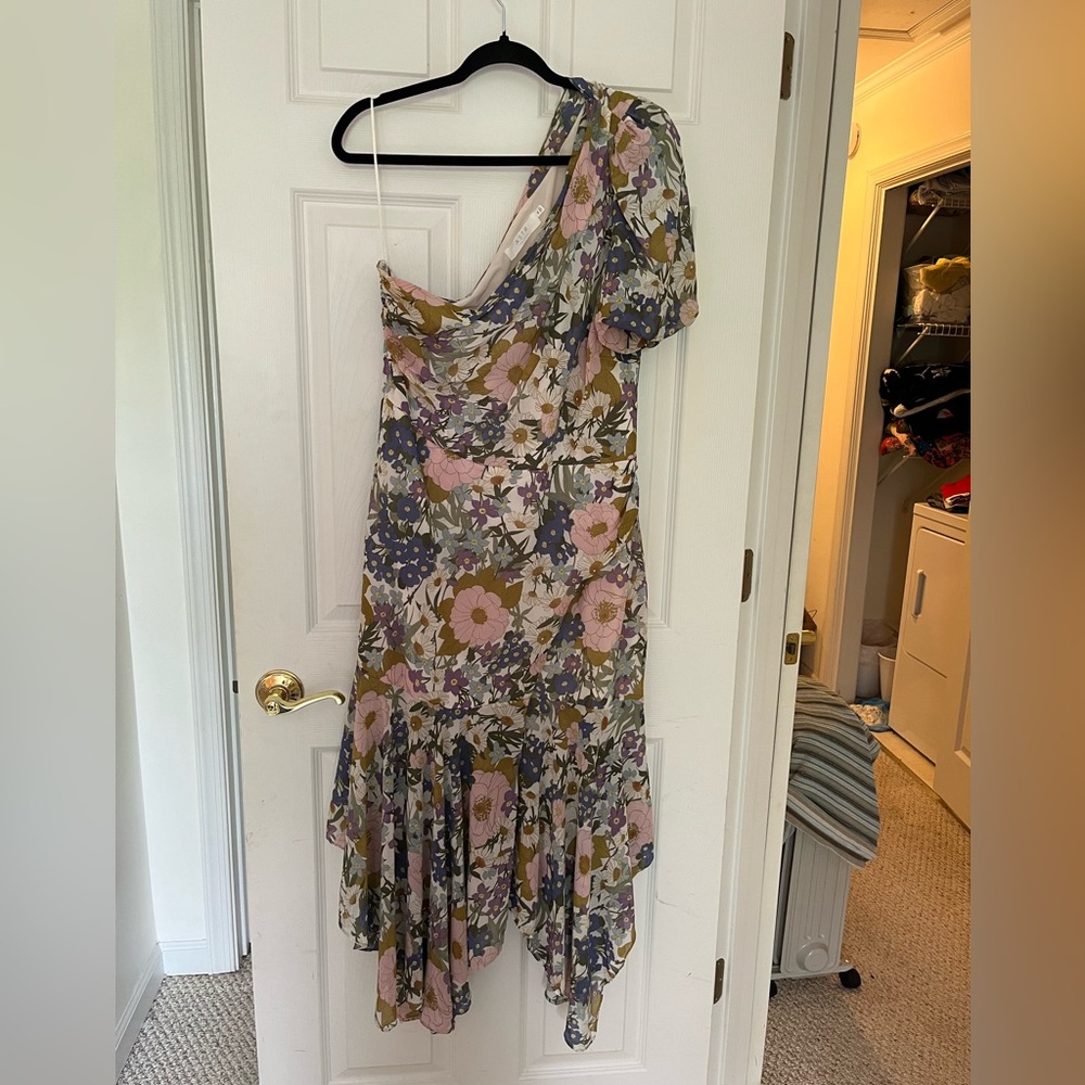 ASTR the label Floral One-Shoulder Dress